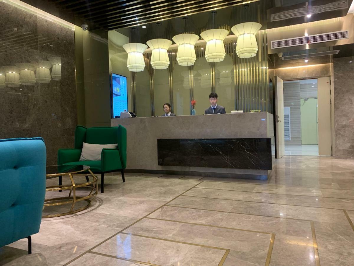 Metropolo Jinjiang Wuhan Optics Valley Science And Technology Exhibition Center Екстериор снимка